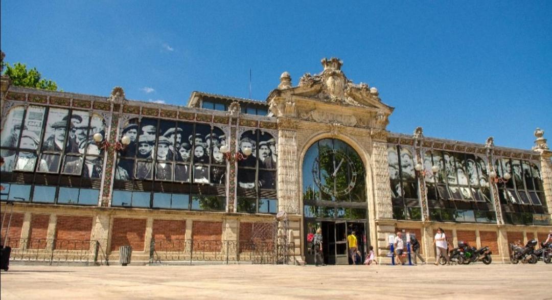 Le Belfort 1 Studio Lumineux Quartier Historique Les Halles Leilighet Narbonne Eksteriør bilde